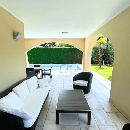 Singola Con Piscina Quinta Est Rosolina