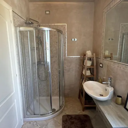 Villa Singola Con Piscina Quinta Est